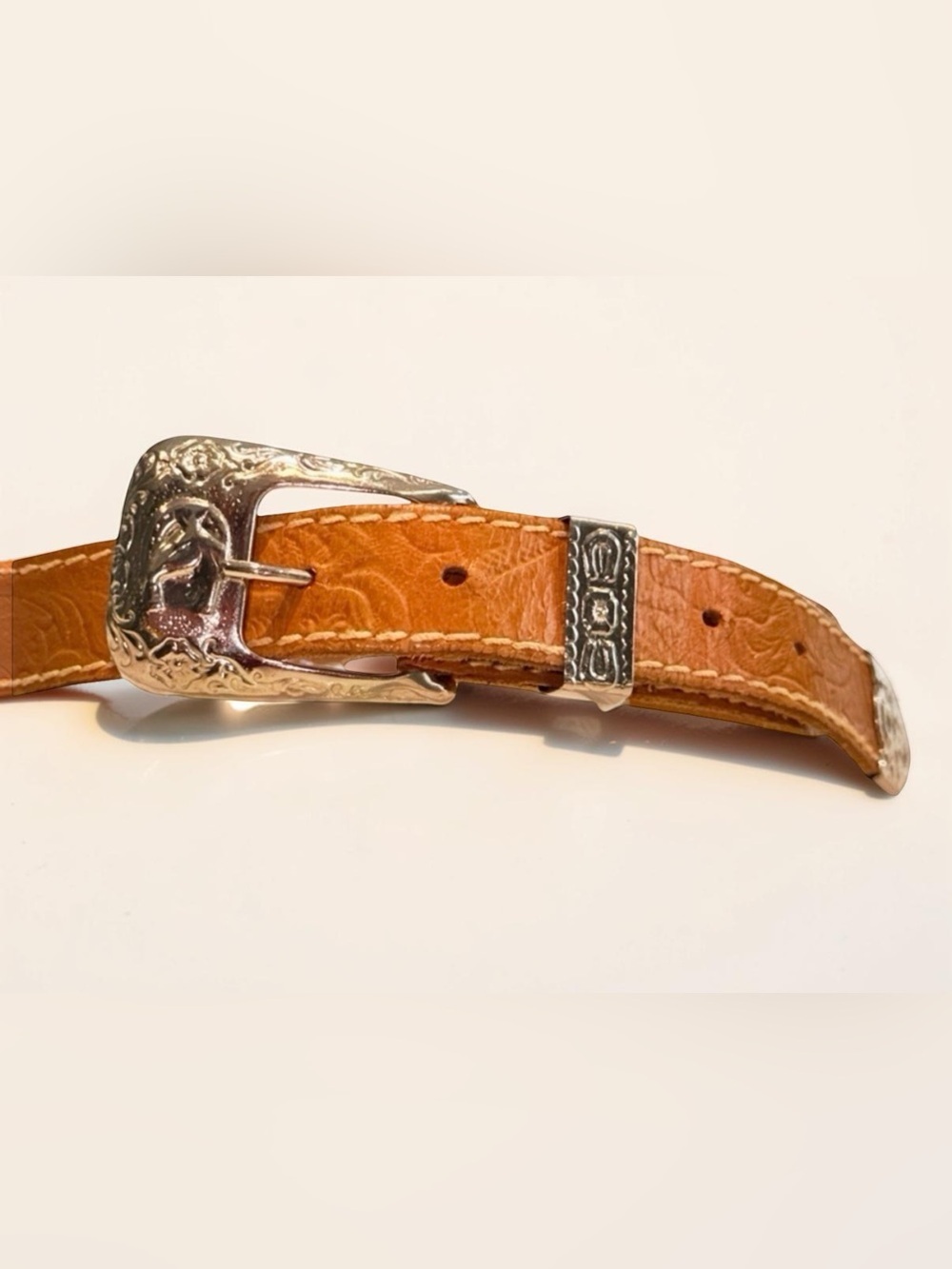 The Great NY Belt Company Western Leather Belt with Buckle. Tan, Silver. 32” - Picture 4 of 13